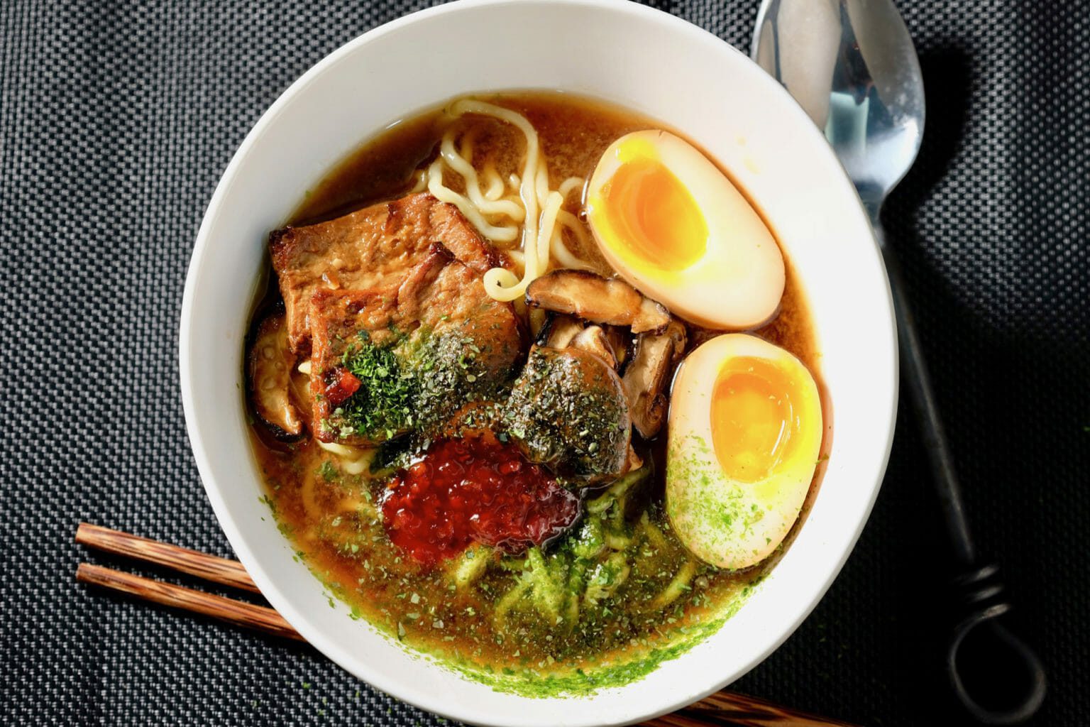 vegetarian-red-miso-ramen-delectabilia